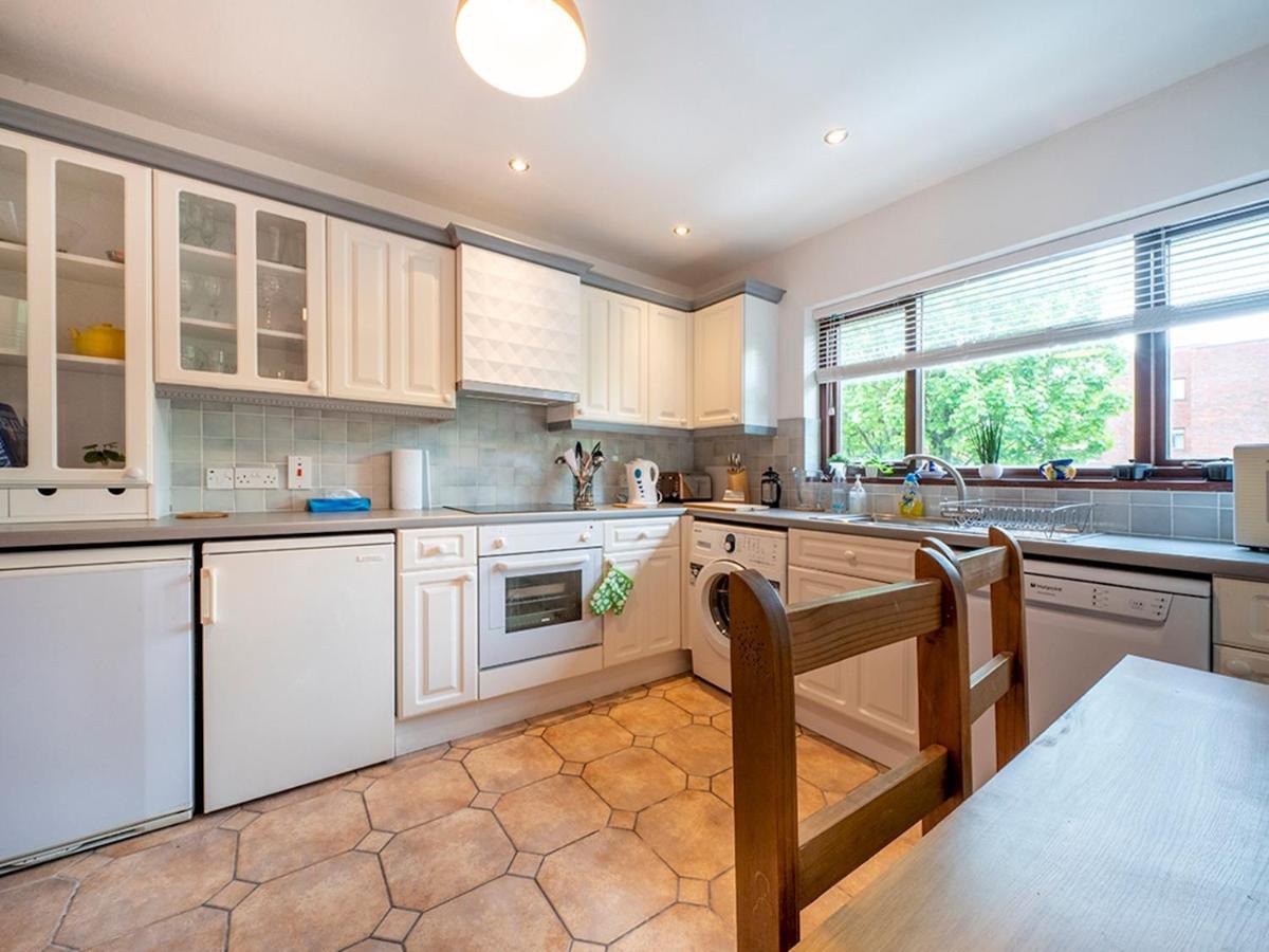 Pass The Keys Stunning 3 Bedroom Apt Leafy South Belfast With Lots Nearby Zewnętrze zdjęcie